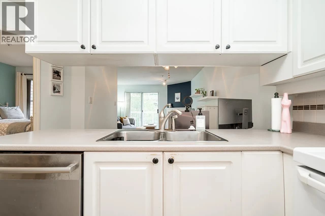 #410 1035 AUCKLAND STREET, New Westminster, BC photo 3