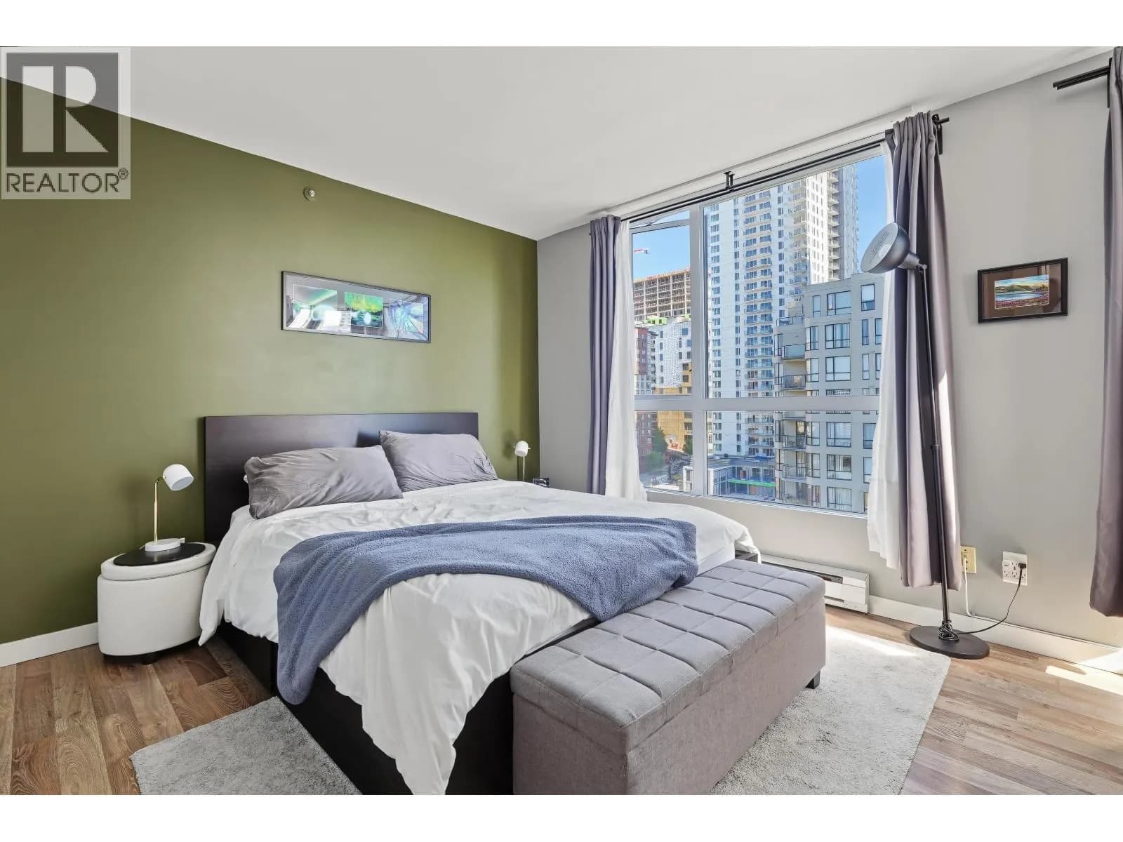 #1105 55 TENTH STREET, New Westminster, BC photo 2