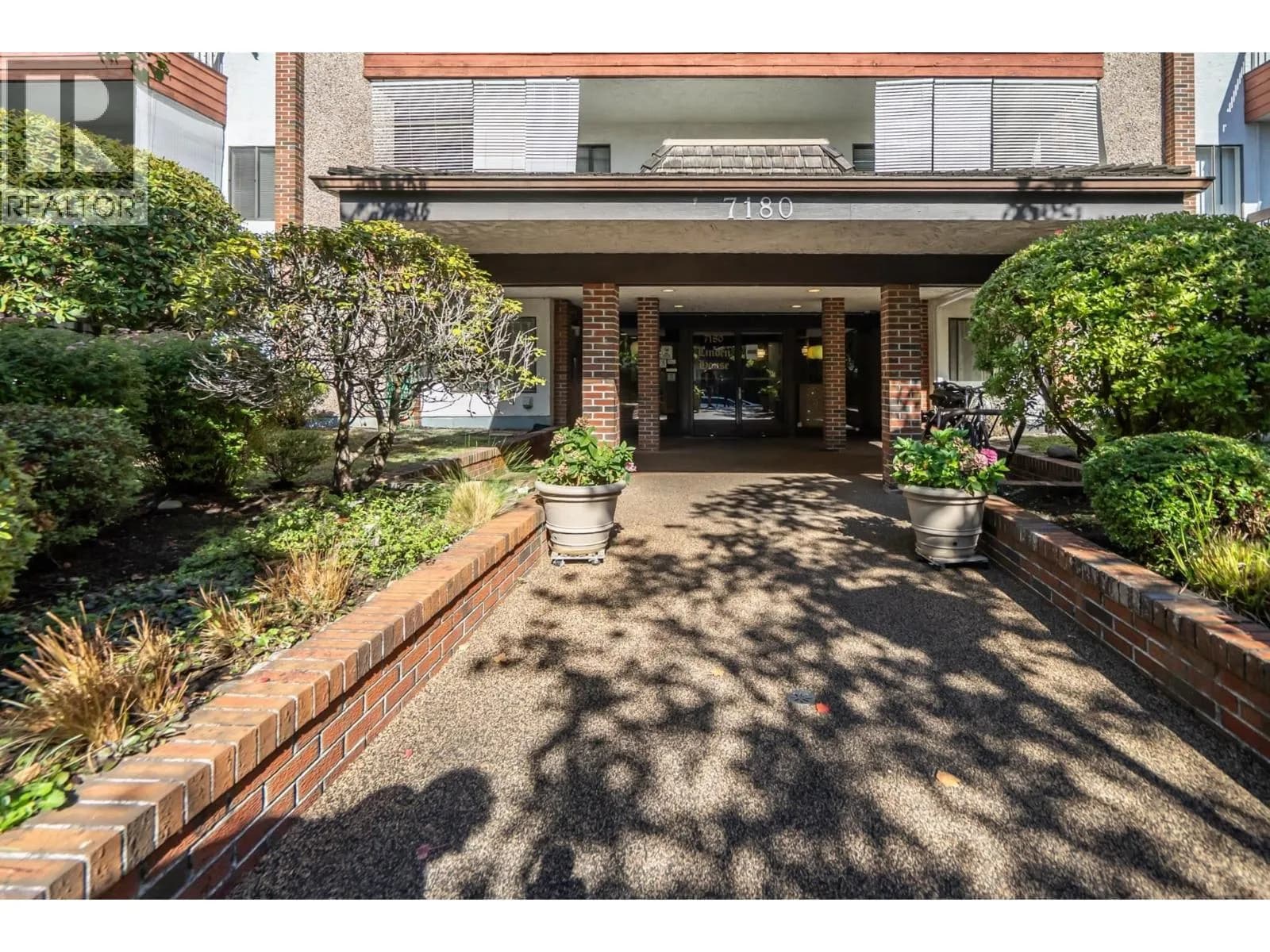 #107 7180 LINDEN AVENUE, Burnaby, BC photo 3