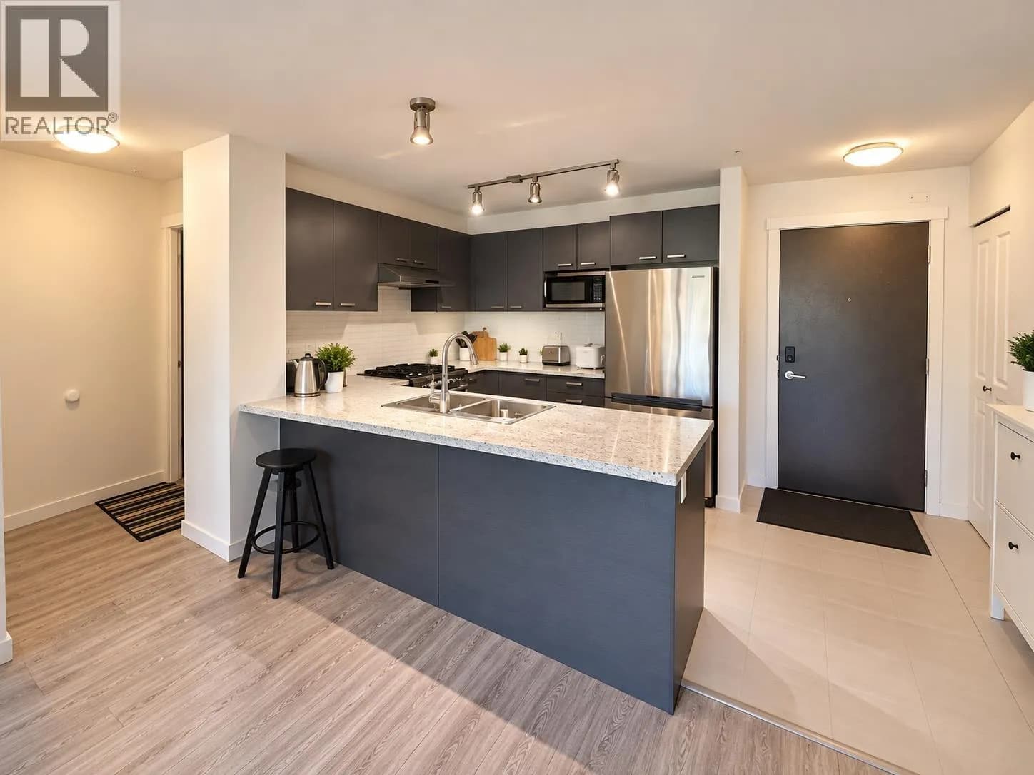 #218 9399 TOMICKI AVENUE, Richmond, BC photo 4