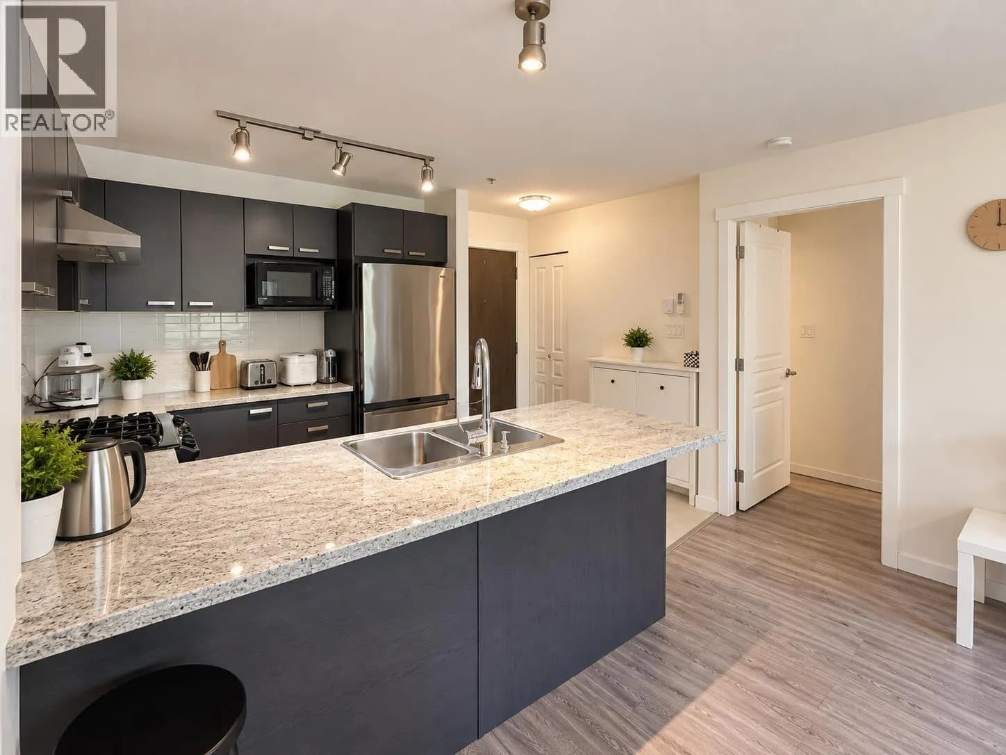 #218 9399 TOMICKI AVENUE, Richmond, BC photo 5