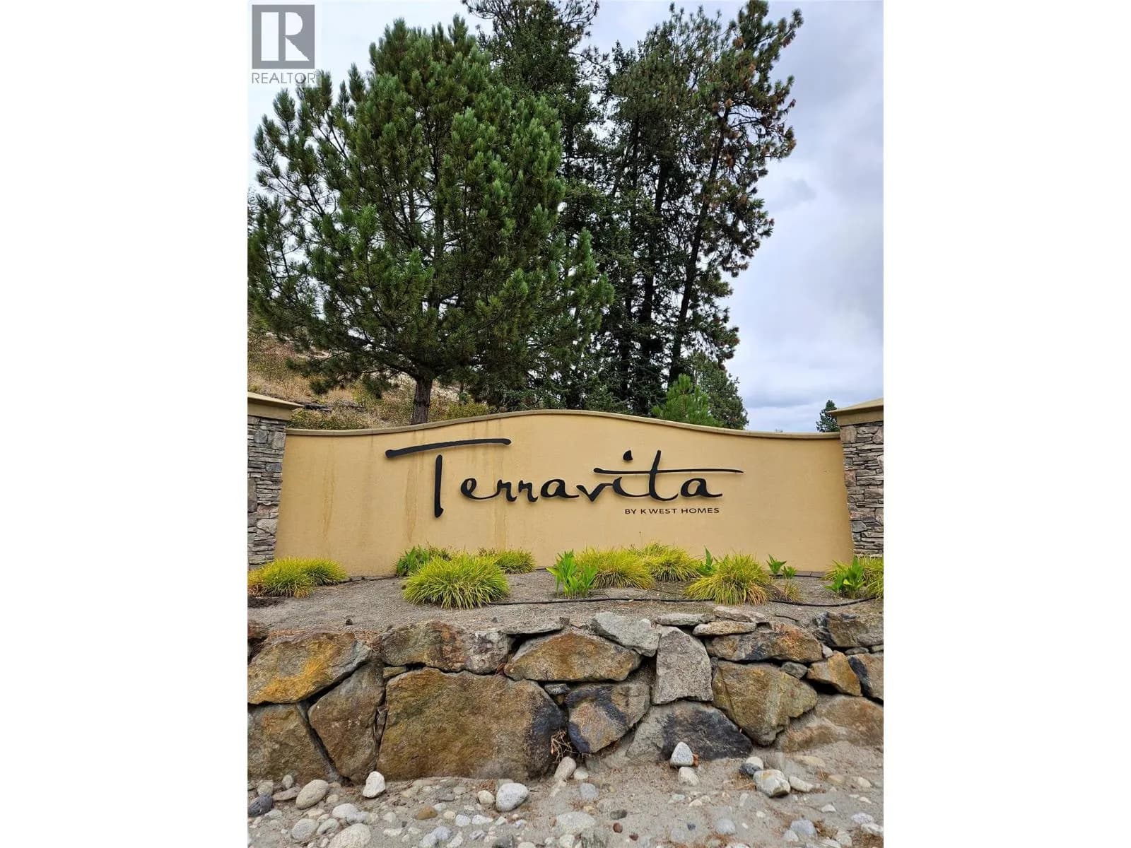 #203 2780 Auburn Road, West Kelowna, BC photo 5