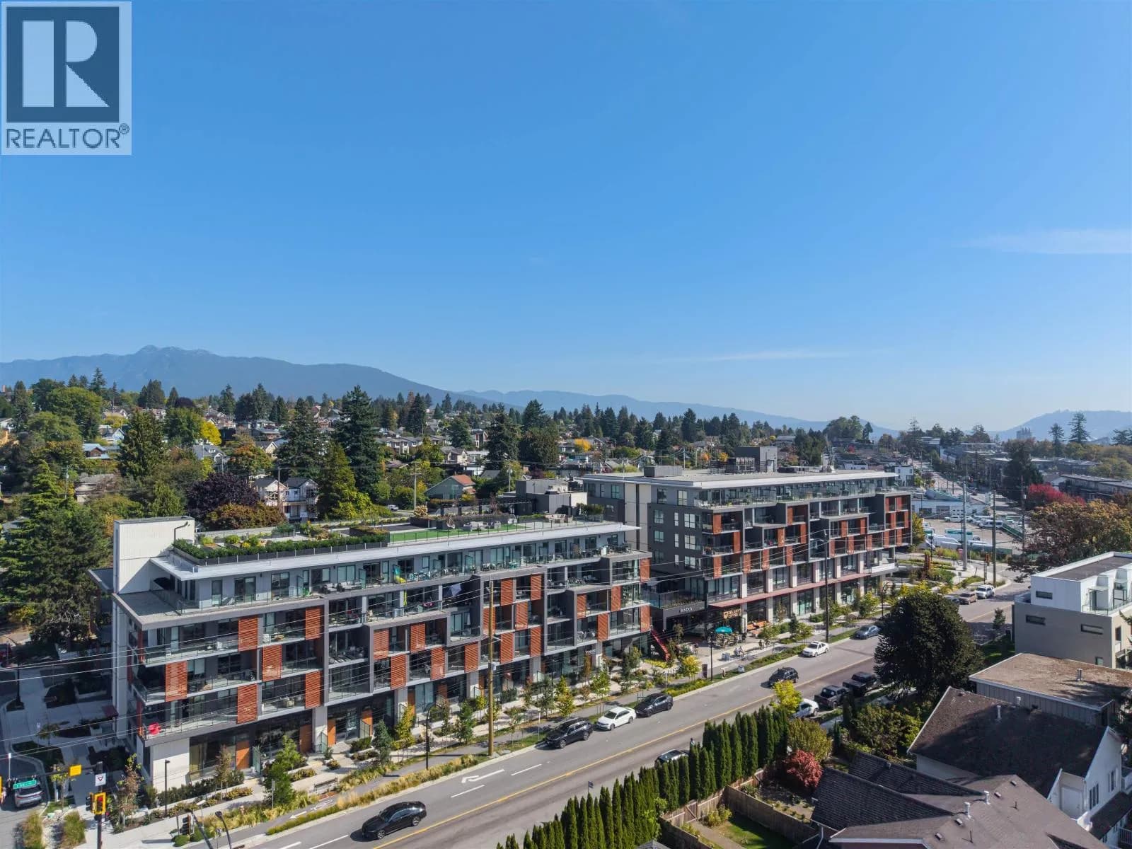 422 E 3RD STREET, North Vancouver