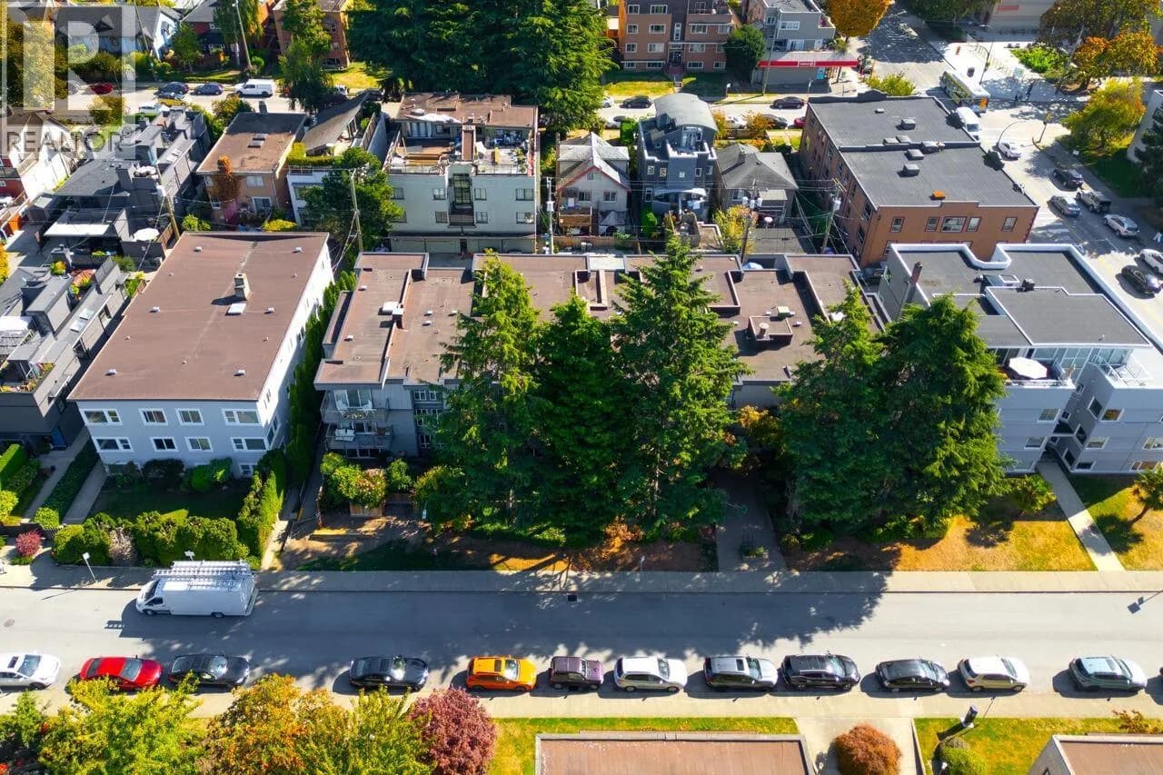 #106 1450 LABURNUM STREET, Vancouver, BC photo 2