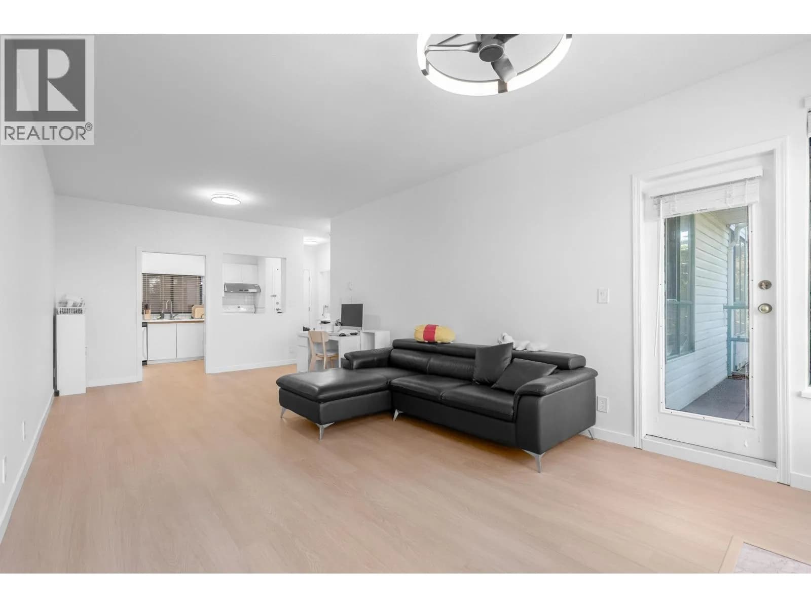 #202 7300 GILBERT ROAD, Richmond, BC photo 5