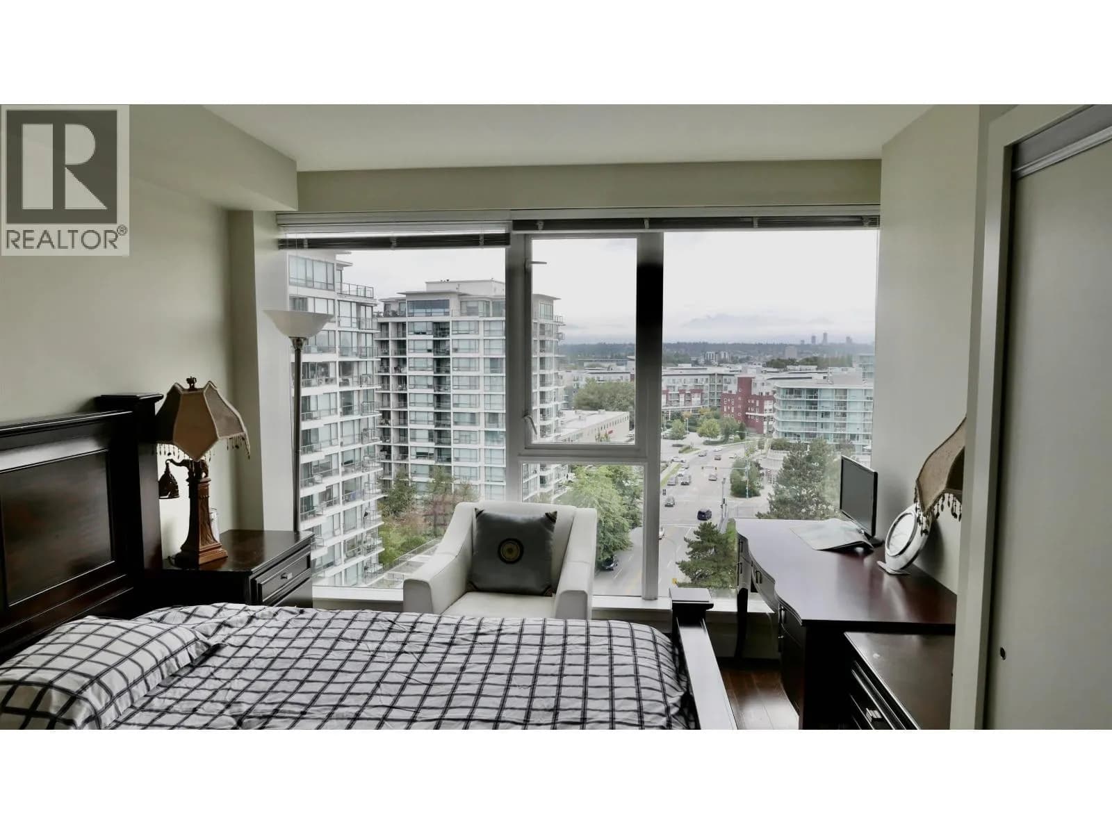 #1503 7117 ELMBRIDGE WAY, Richmond, BC photo 5