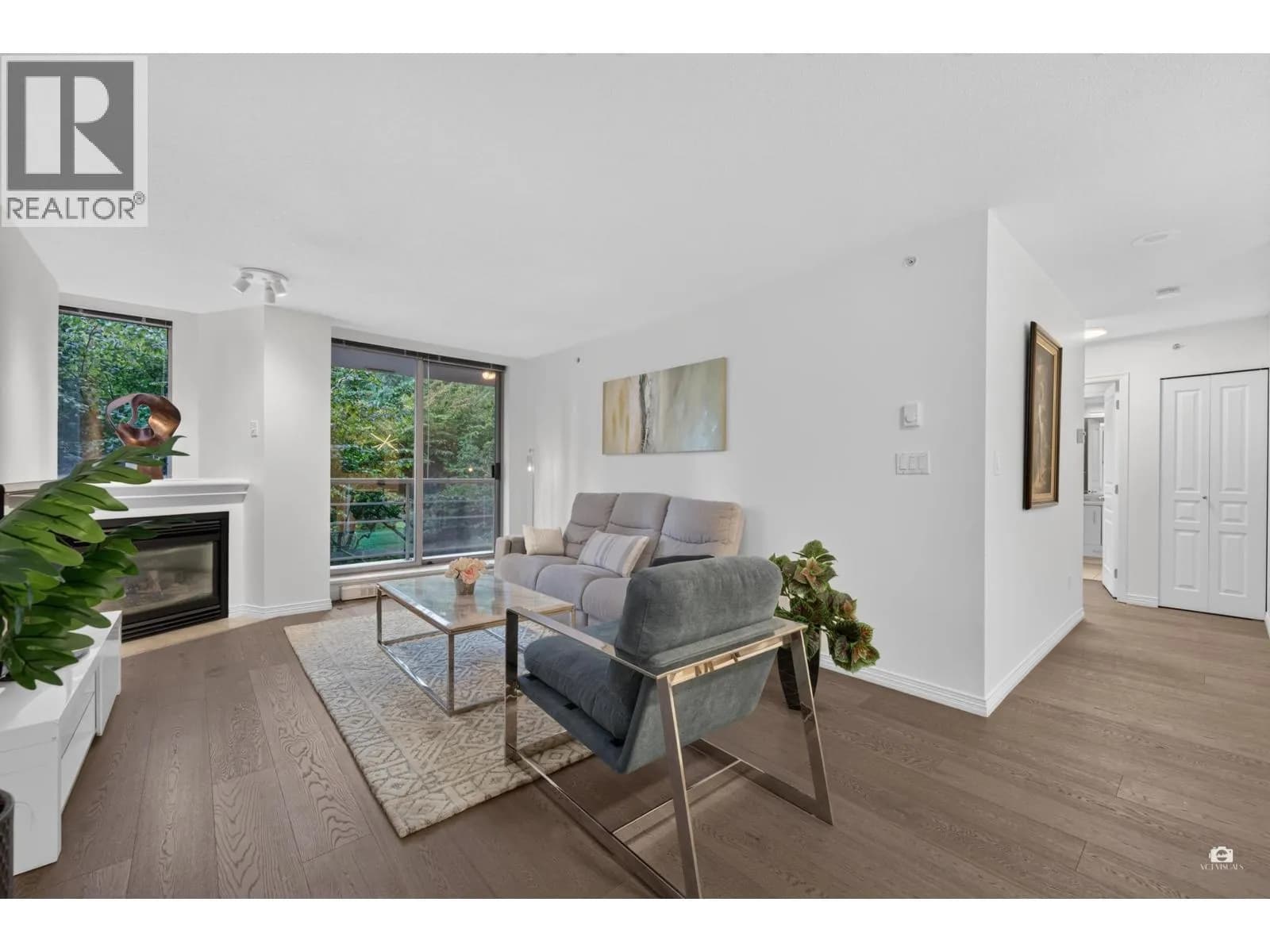 #202 5639 HAMPTON PLACE, Vancouver, BC photo 2