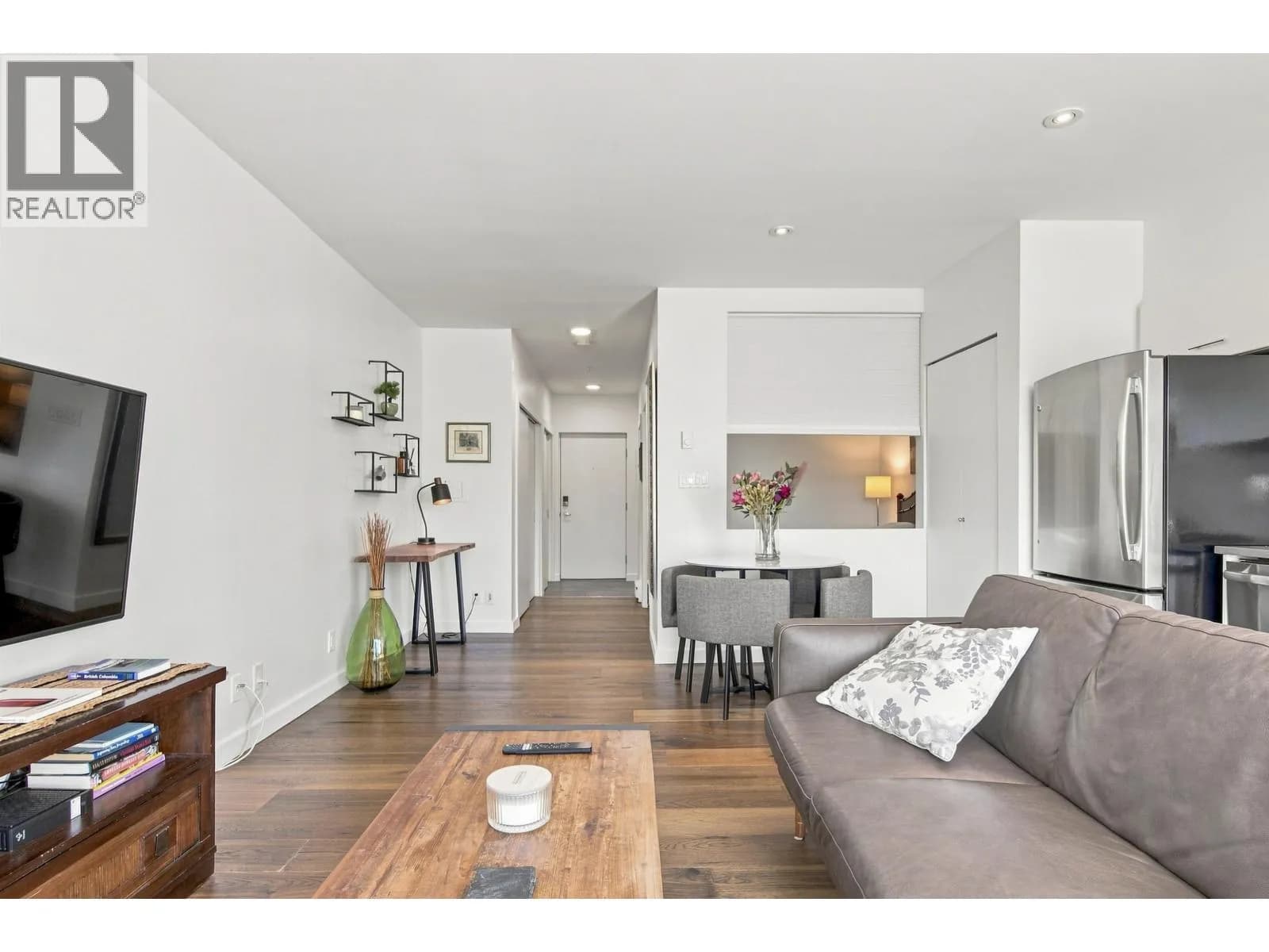 #406 1688 CYPRESS STREET STREET, Vancouver, BC photo 5