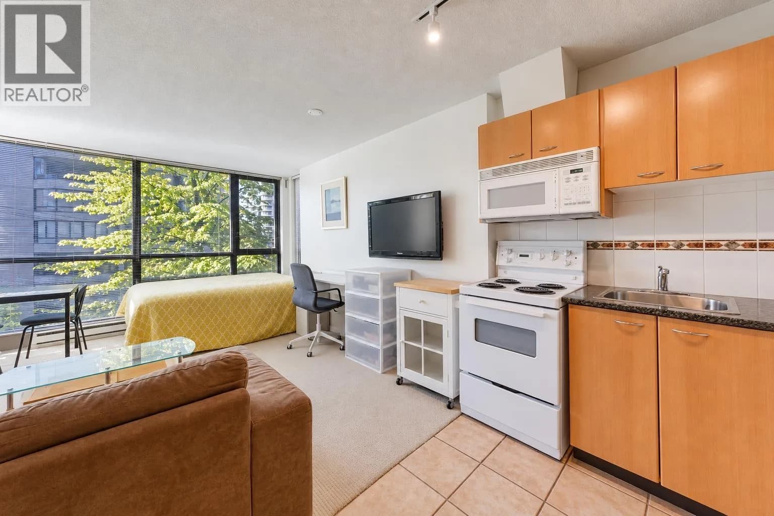 #403 1367 ALBERNI STREET, Vancouver, BC photo 4