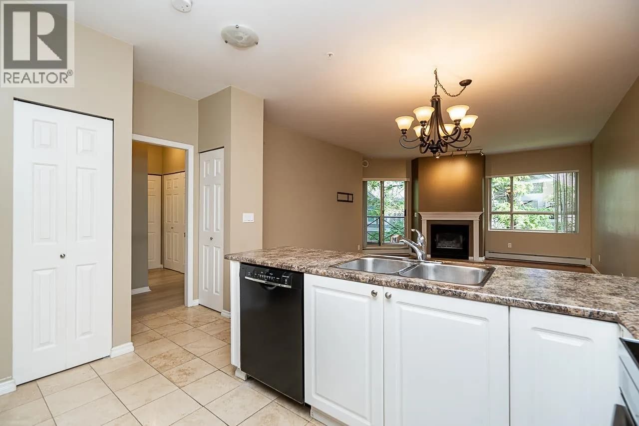 #222 2109 ROWLAND STREET, Port Coquitlam, BC photo 2
