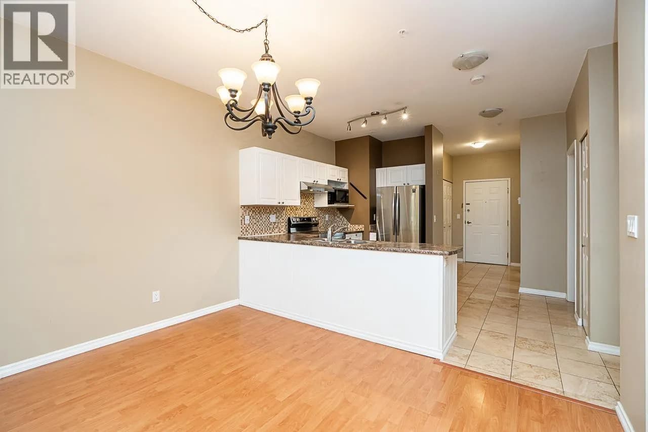 #222 2109 ROWLAND STREET, Port Coquitlam, BC photo 5