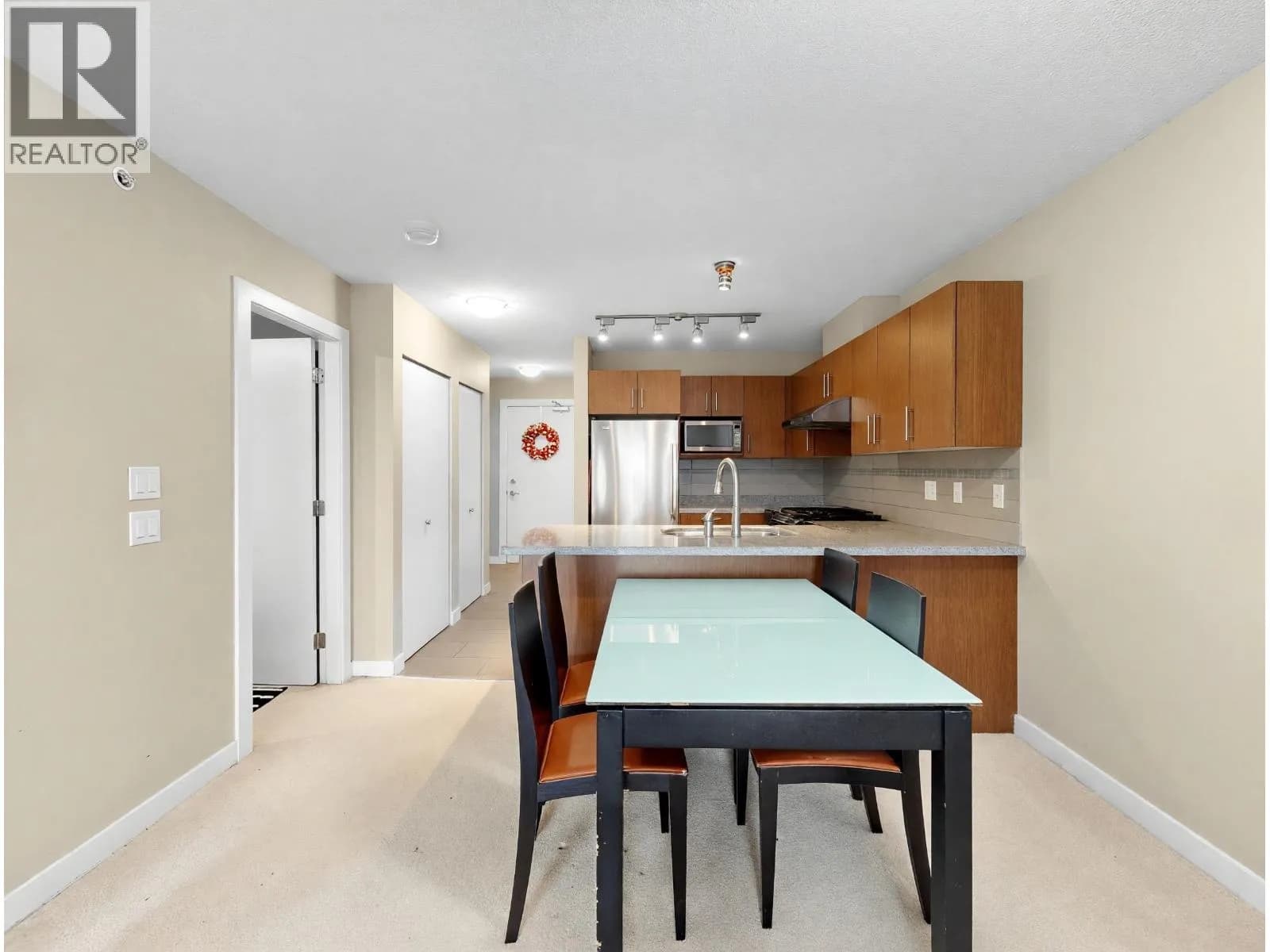 #422 6828 ECKERSLEY ROAD, Richmond, BC photo 2