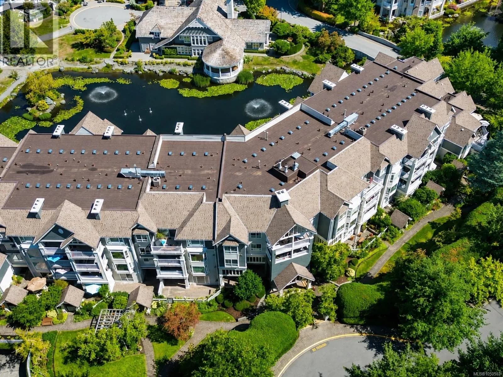 #215 5650 Edgewater Lane, Nanaimo, BC photo 2
