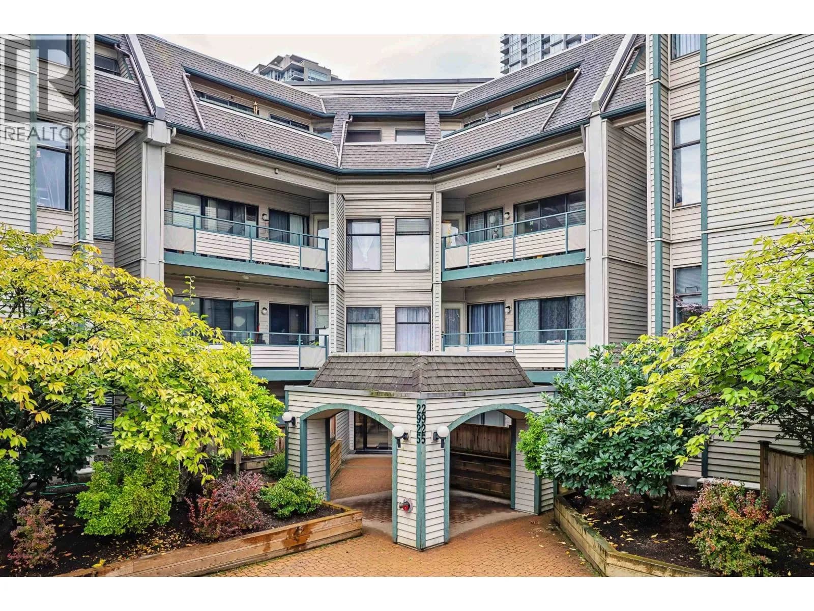 2925 GLEN DRIVE, Coquitlam