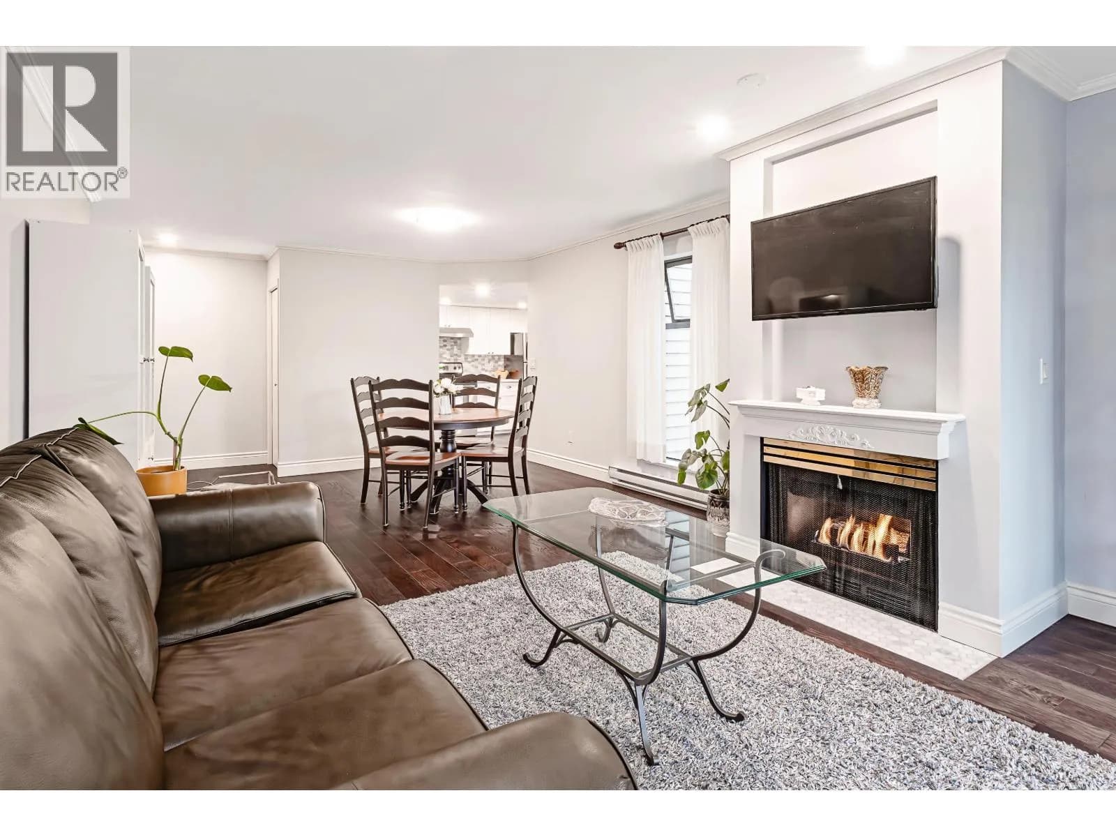 #305 2925 GLEN DRIVE, Coquitlam, BC photo 5