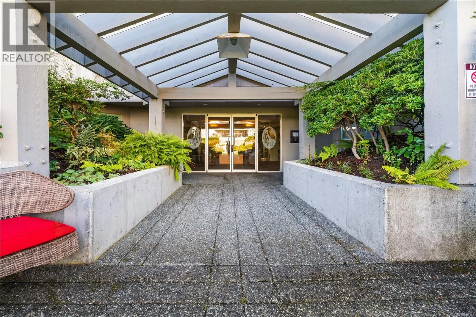 #303 350 South Island Hwy, Campbell River, BC photo 2