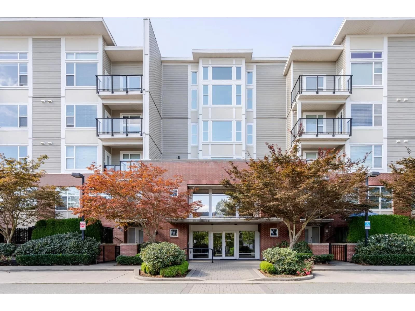 #429 15956 86A AVENUE, Surrey, BC photo 2