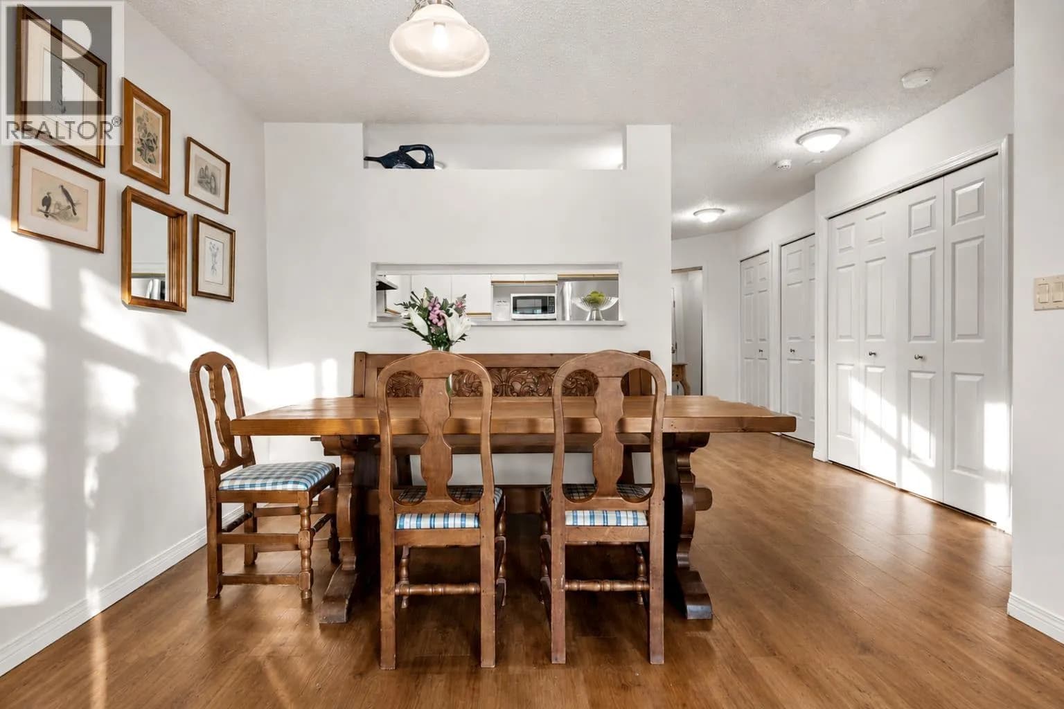 #307 2800 CHESTERFIELD AVENUE, North Vancouver, BC photo 5
