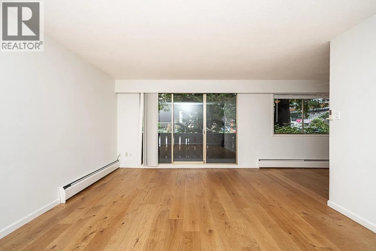 #106 235 E 13TH STREET, North Vancouver, BC photo 2