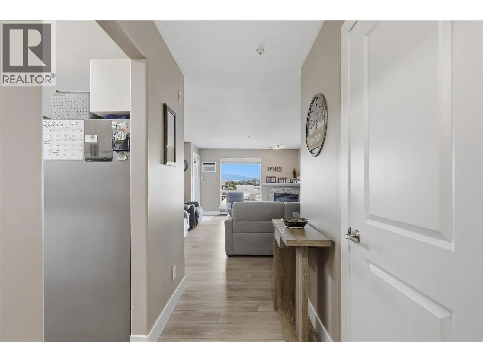 #303 683 Victoria Street, Kamloops, BC photo 2