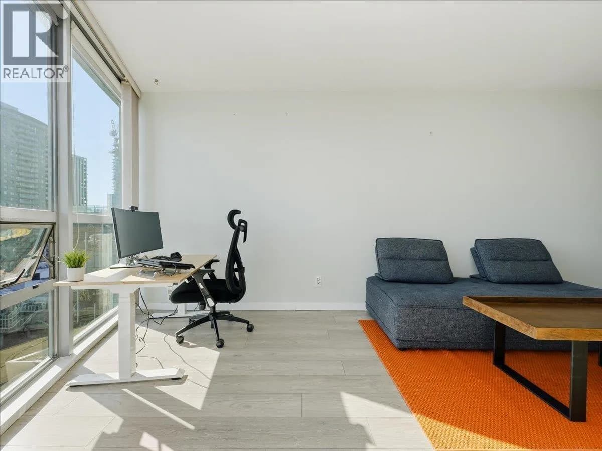 #1710 14 BEGBIE STREET, New Westminster, BC photo 4