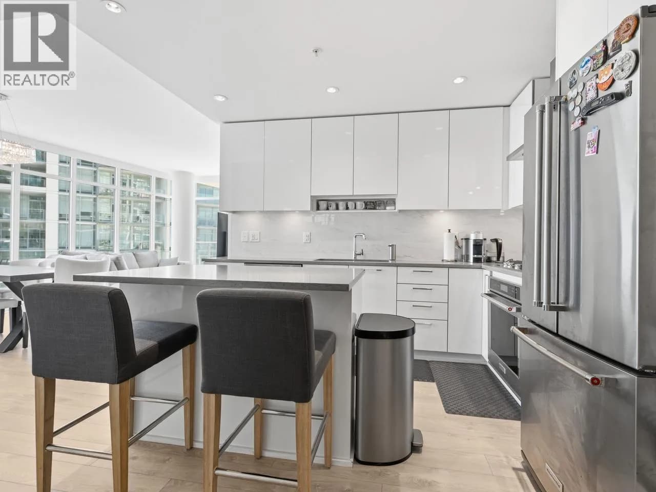 #2702 1788 GILMORE AVENUE, Burnaby, BC photo 2