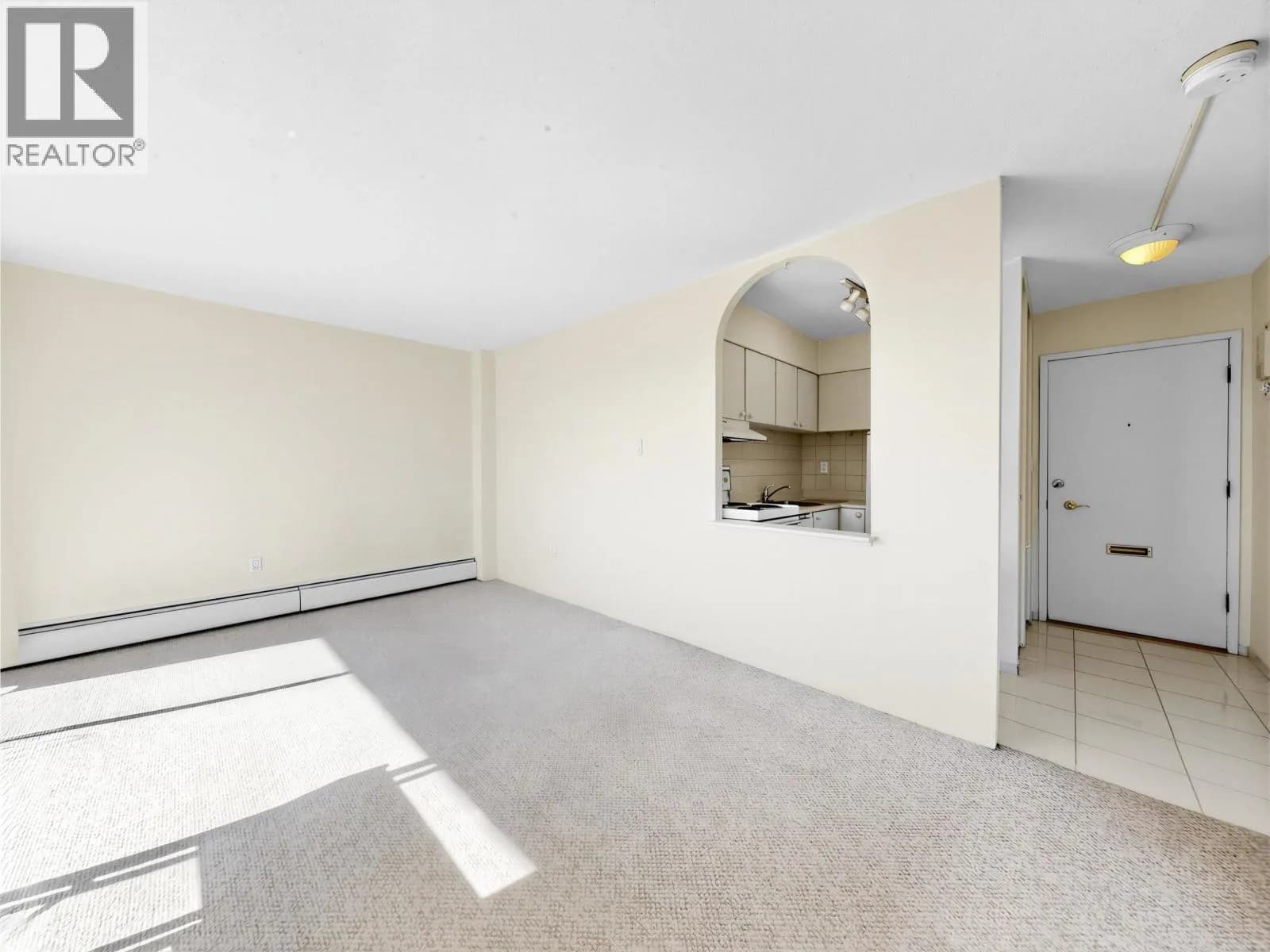 #906 1251 CARDERO STREET, Vancouver, BC photo 3