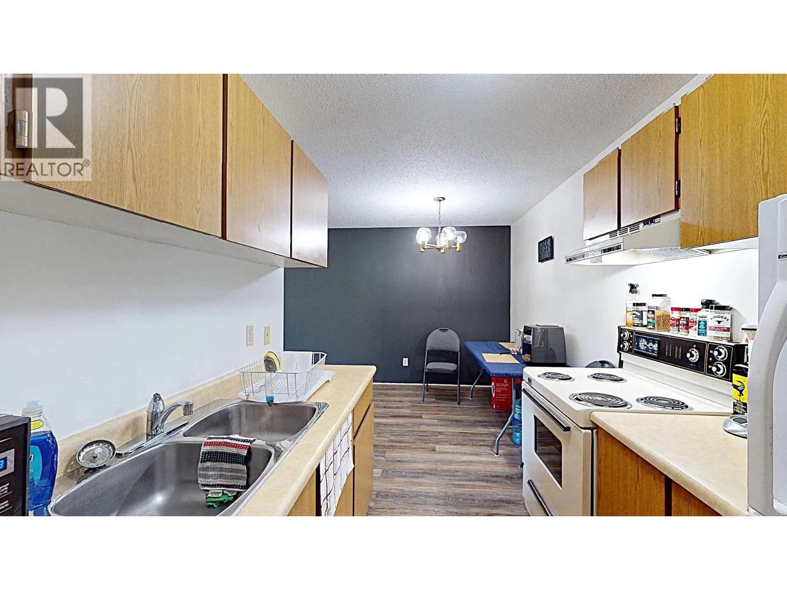 #408 10 CARIBOO Drive, Elkford, BC photo 5