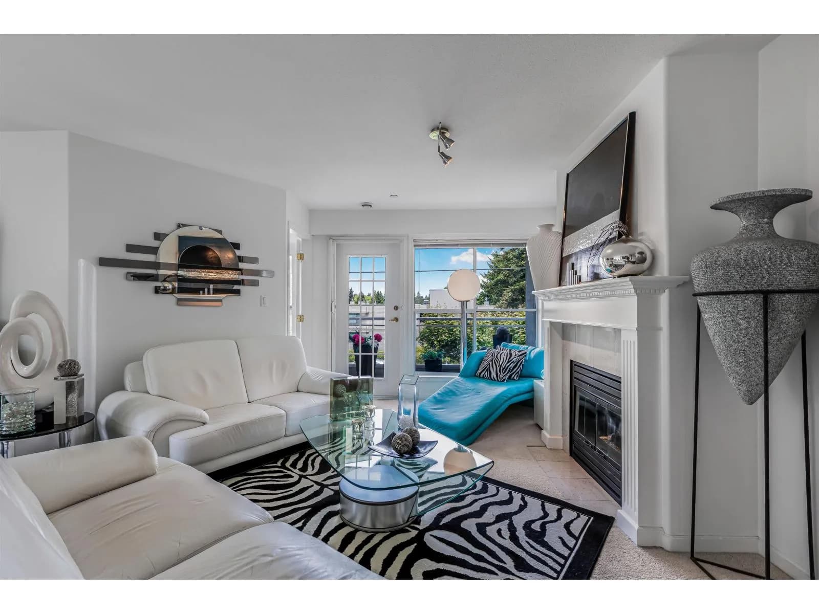 #206 15290 18TH AVENUE, Surrey, BC photo 4
