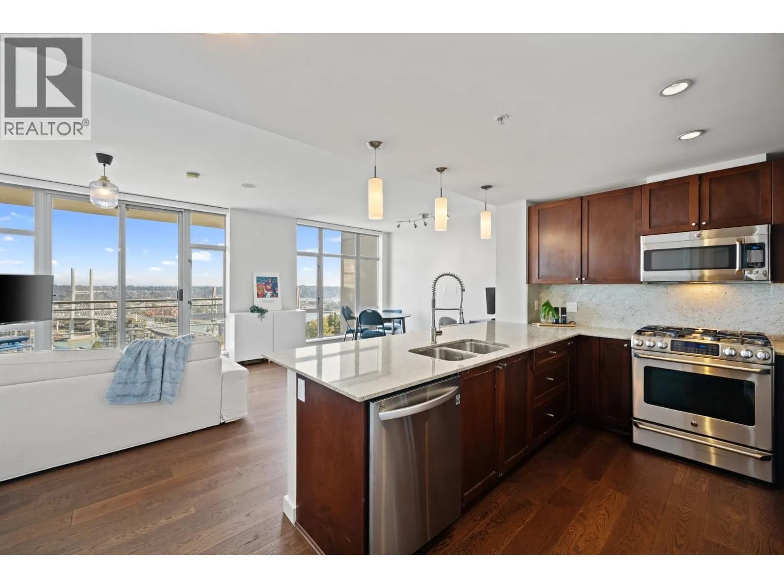 #2603 280 ROSS DRIVE, New Westminster, BC photo 2