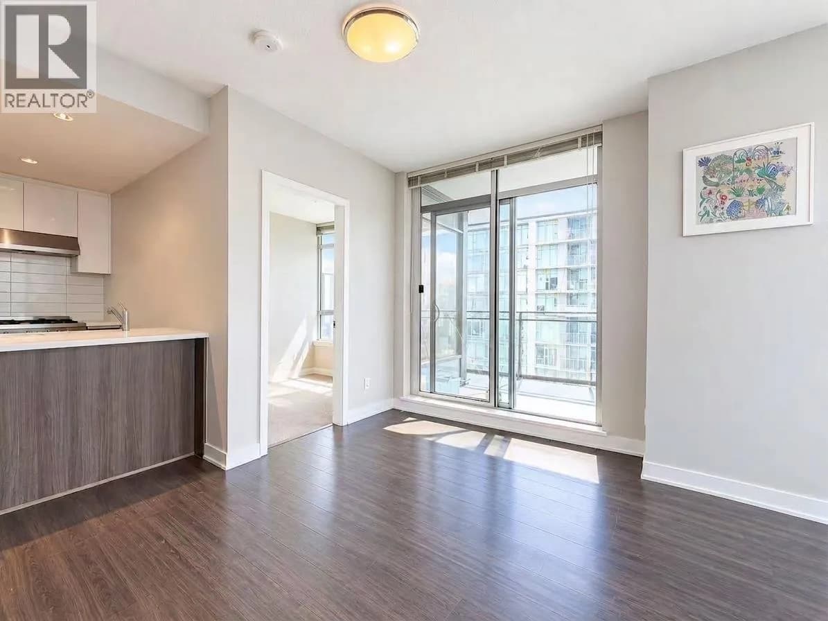 #2506 4900 LENNOX LANE, Burnaby, BC photo 4