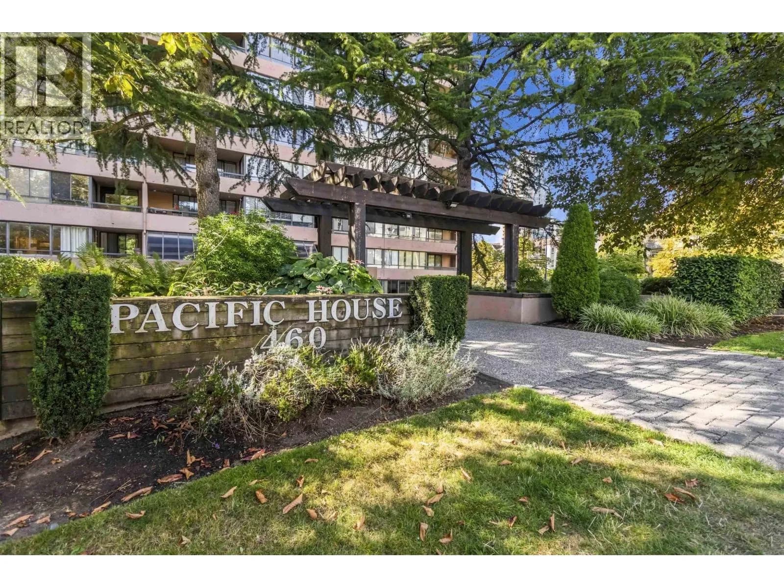 #307 460 WESTVIEW STREET, Coquitlam, BC photo 2