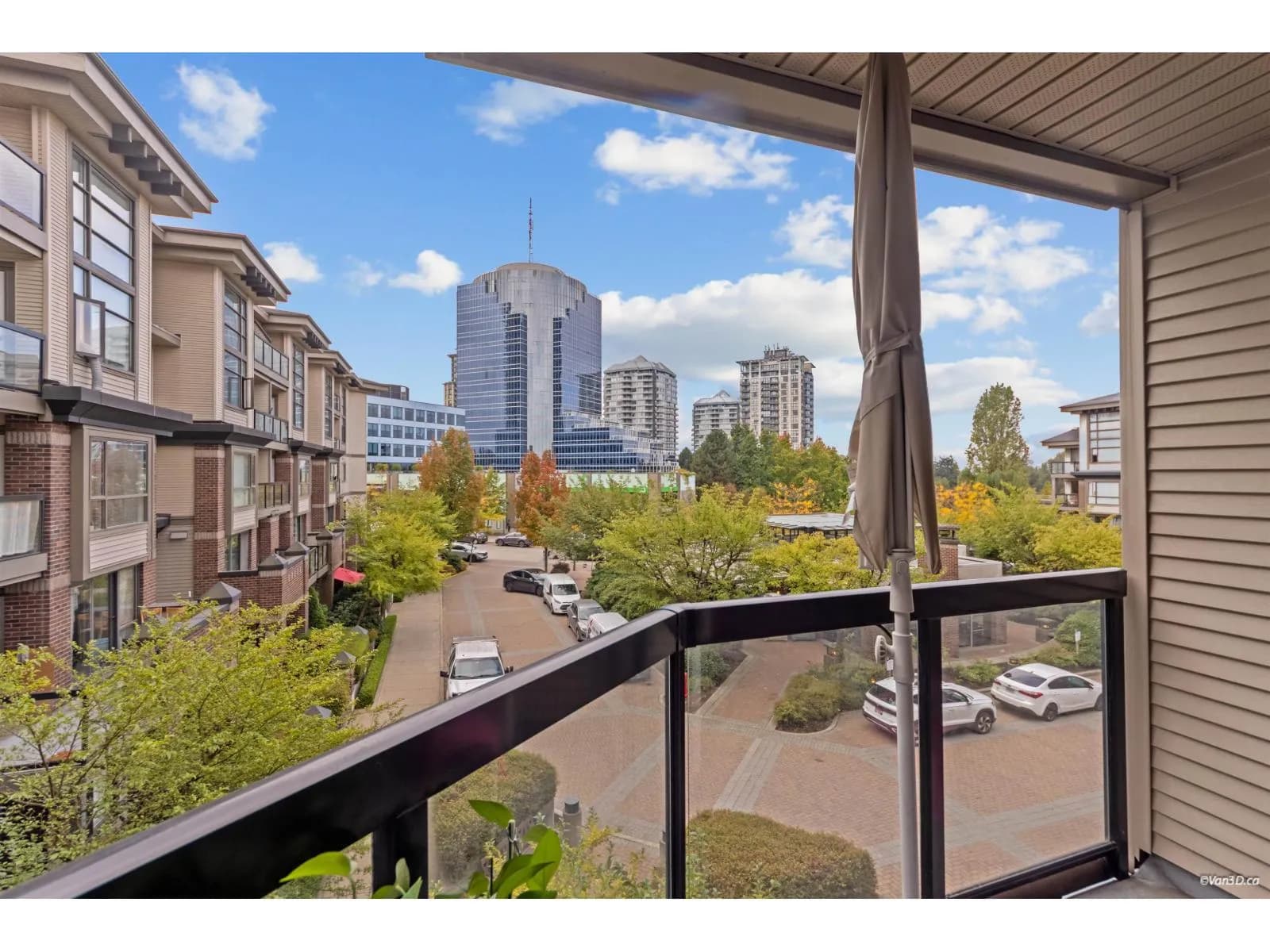 10838 CITY PARKWAY, Surrey