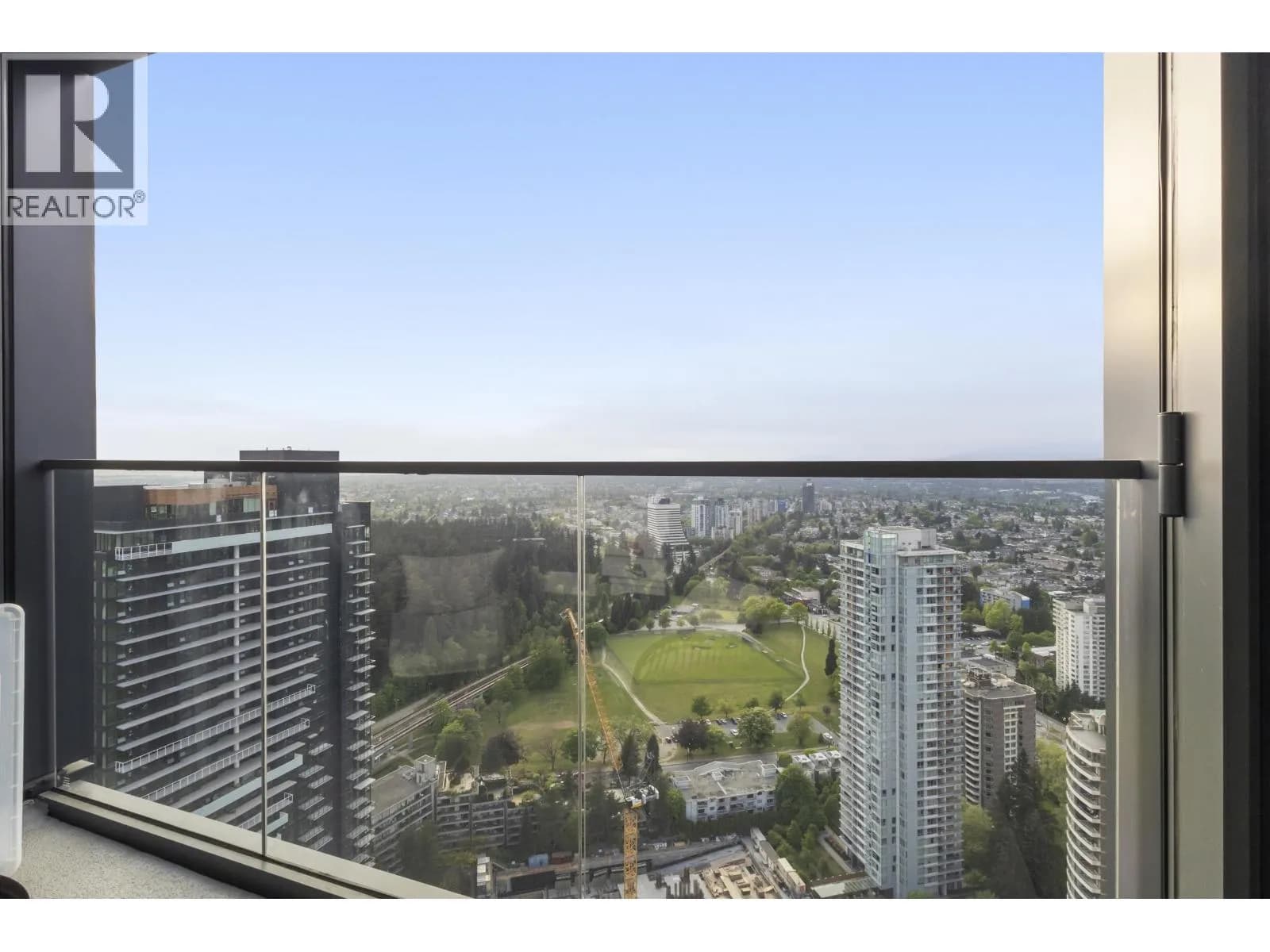 #3905 5987 WILSON AVENUE, Burnaby, BC photo 2