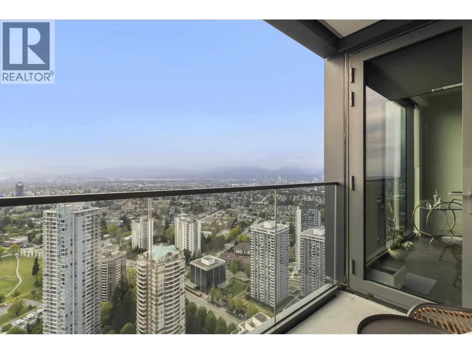 #3905 5987 WILSON AVENUE, Burnaby, BC photo 3
