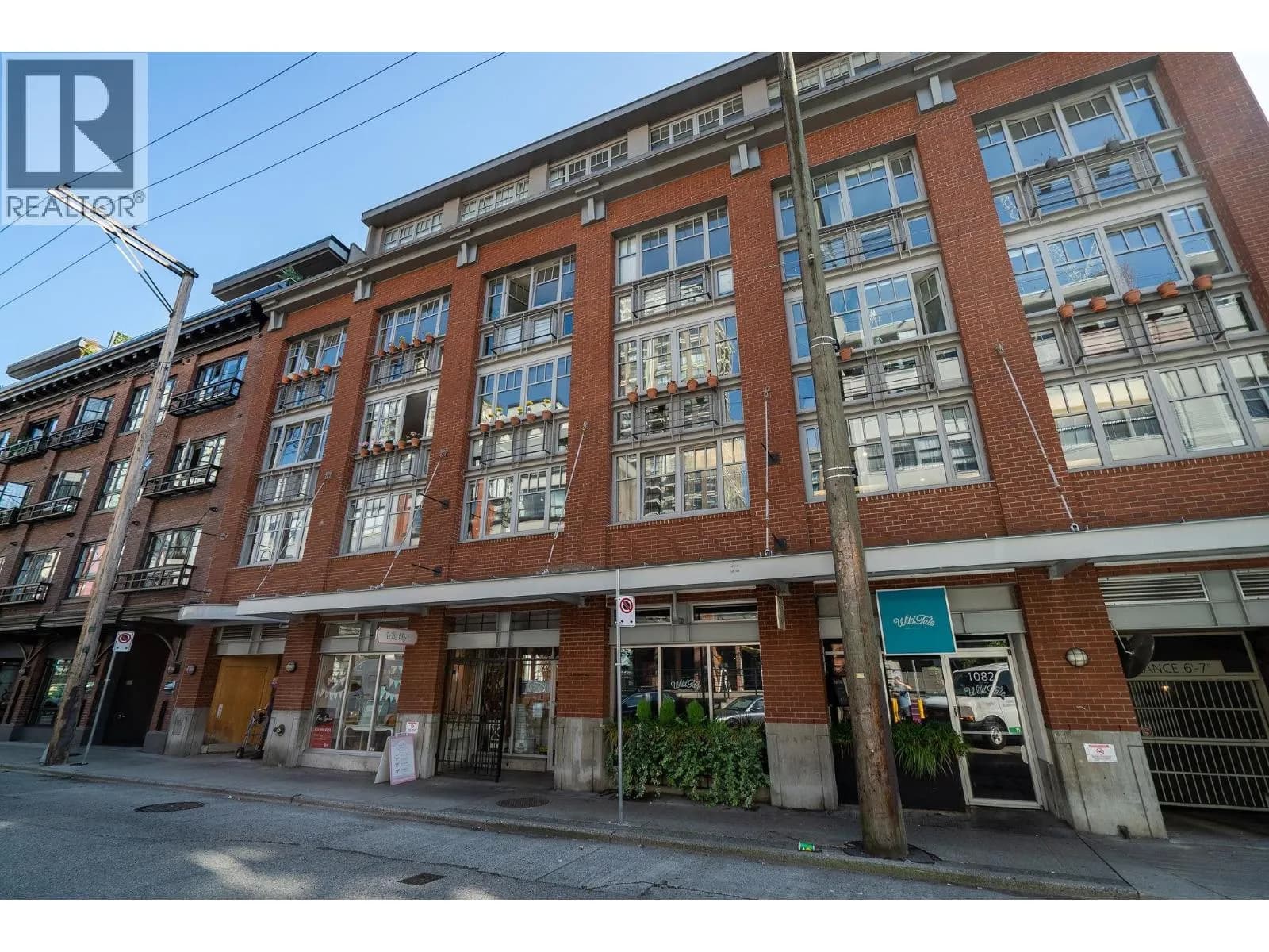 #402 1072 HAMILTON STREET, Vancouver, BC photo 5