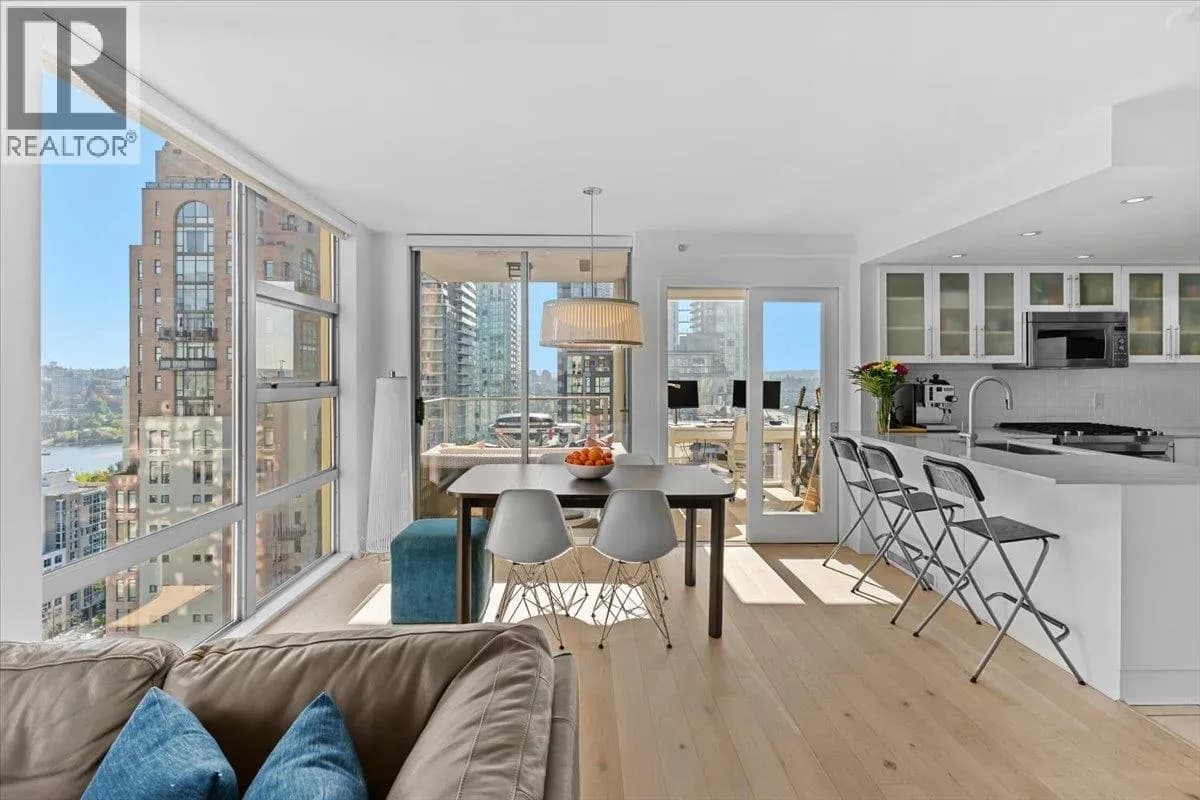 1225 RICHARDS STREET, Vancouver