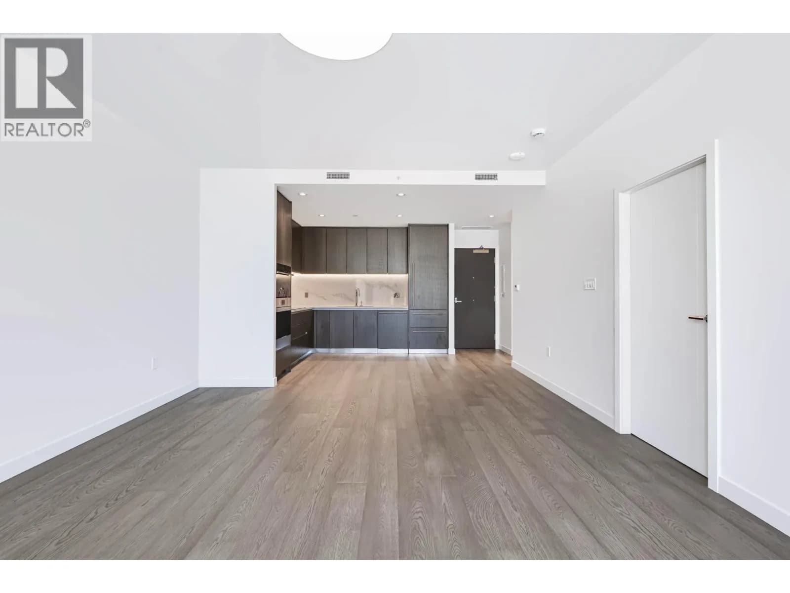 #704 777 HARBOUR WAY, Vancouver, BC photo 5