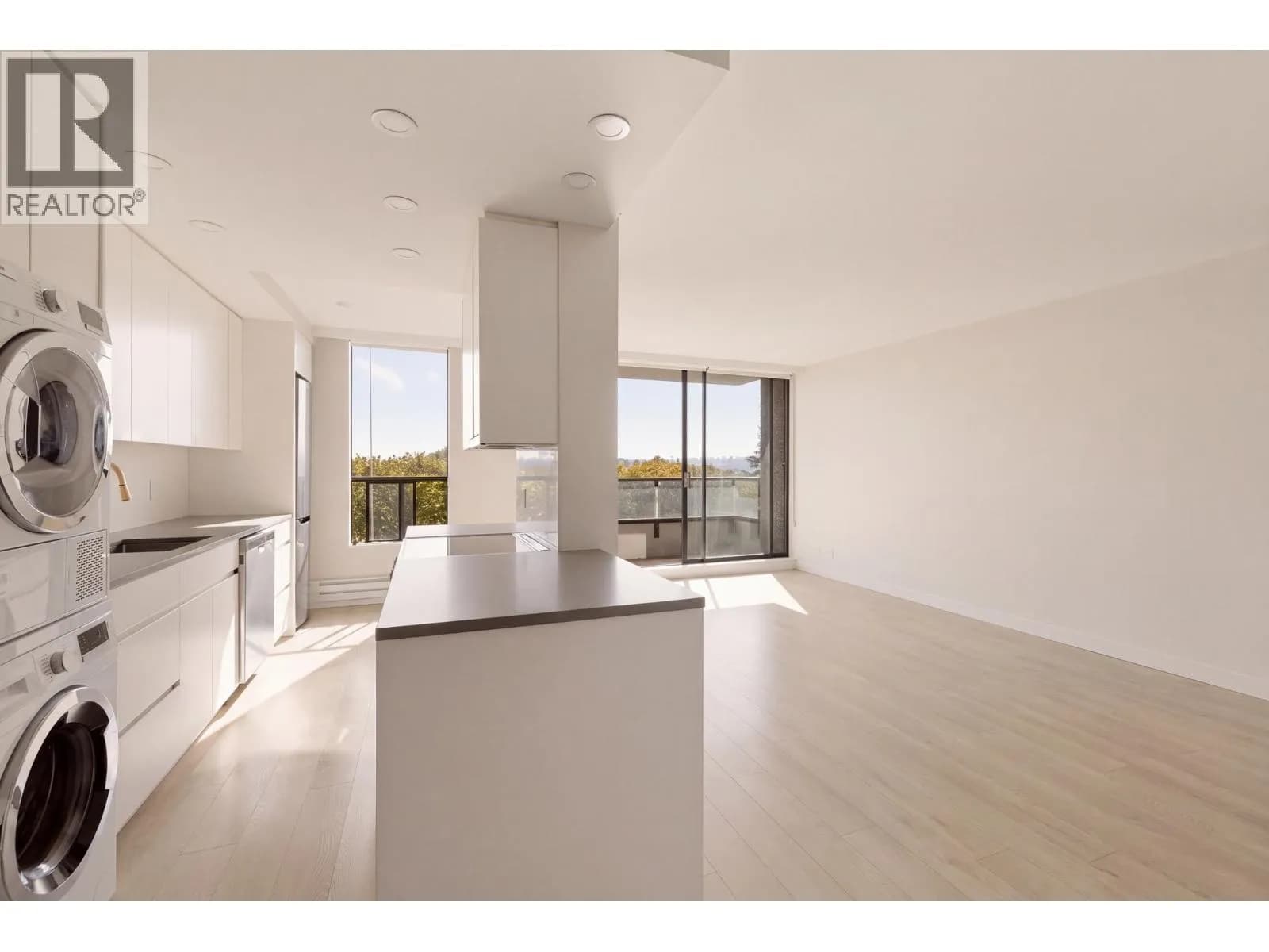 #902 2370 W 2ND AVENUE, Vancouver, BC photo 4
