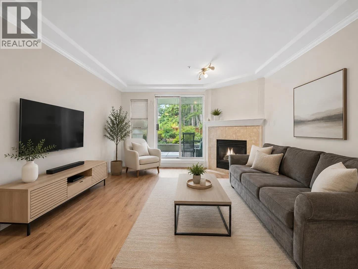 #104 1281 PARKGATE AVENUE, North Vancouver, BC photo 5