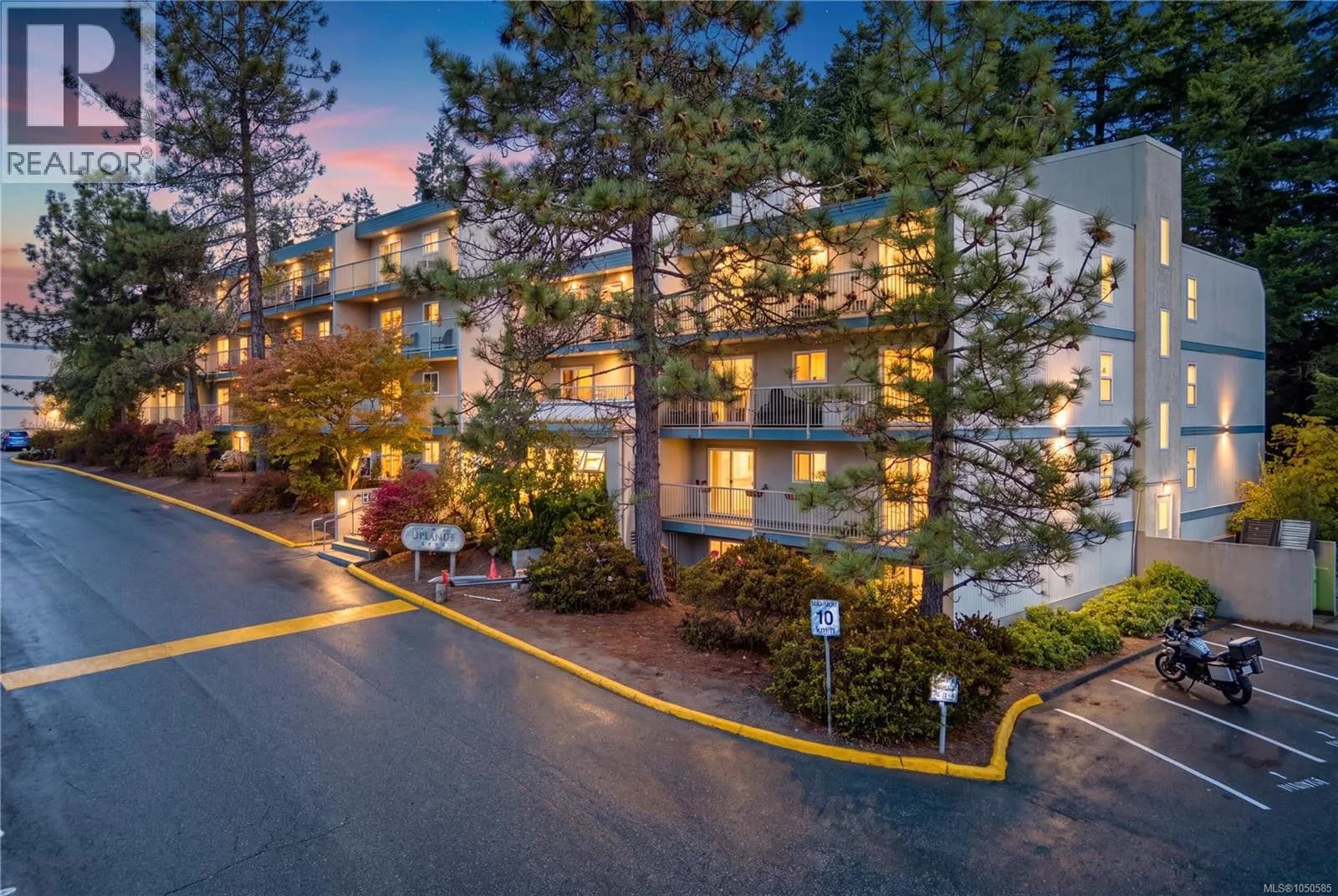 #405 4720 Uplands Dr, Nanaimo, BC photo 1