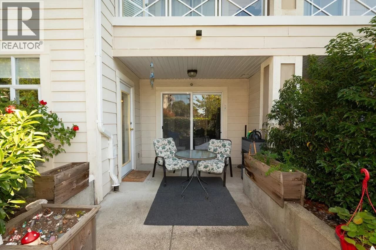 #104 3625 WINDCREST DRIVE, North Vancouver, BC photo 2