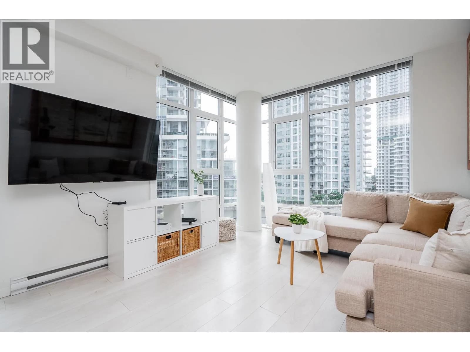 691 NORTH ROAD, Coquitlam