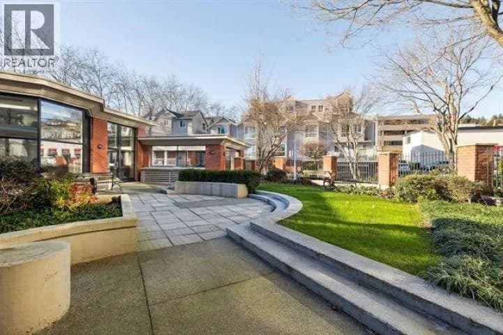 #408 610 VICTORIA STREET, New Westminster, BC photo 5