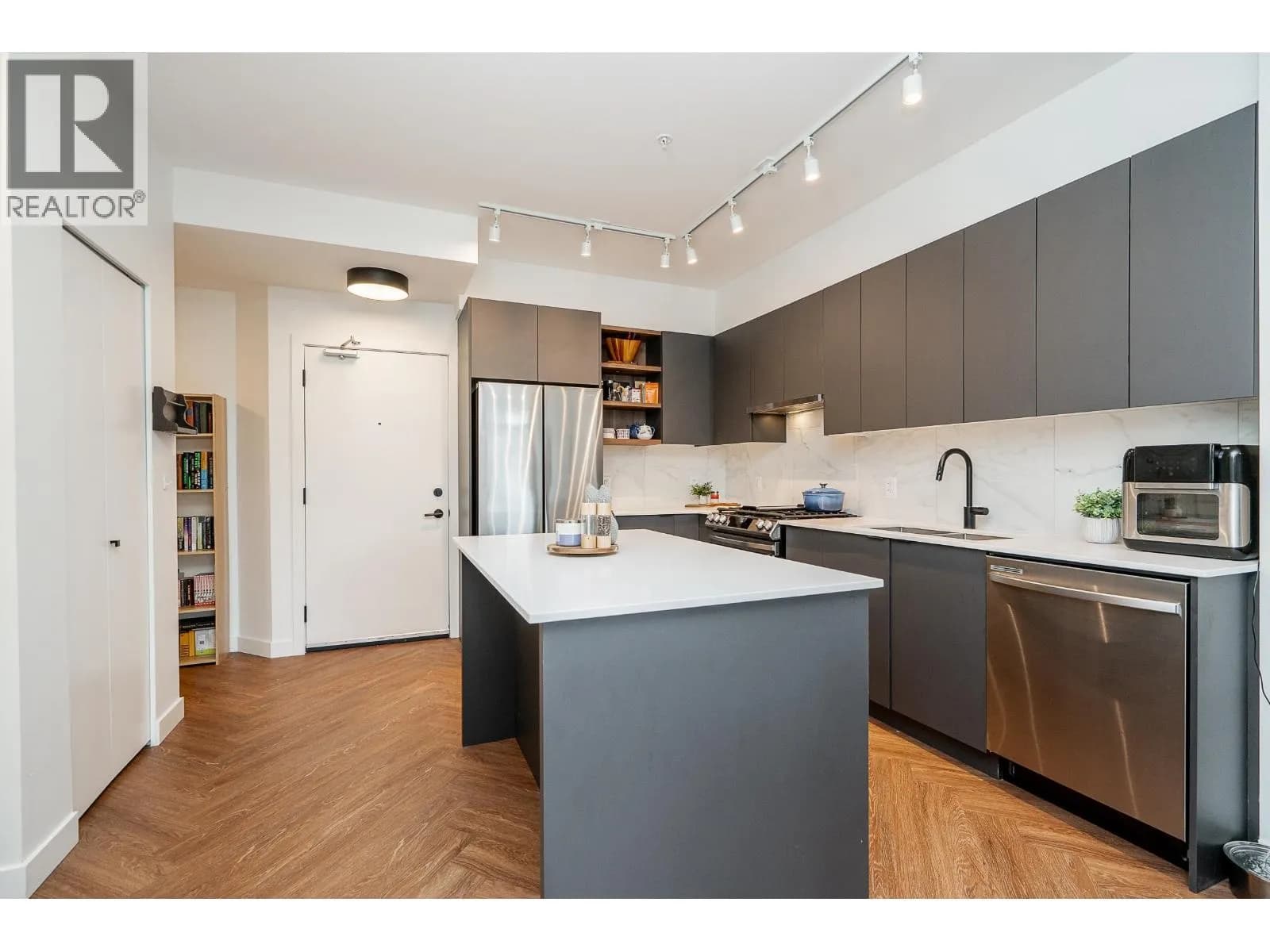 #213 3229 ST JOHNS STREET, Port Moody, BC photo 4