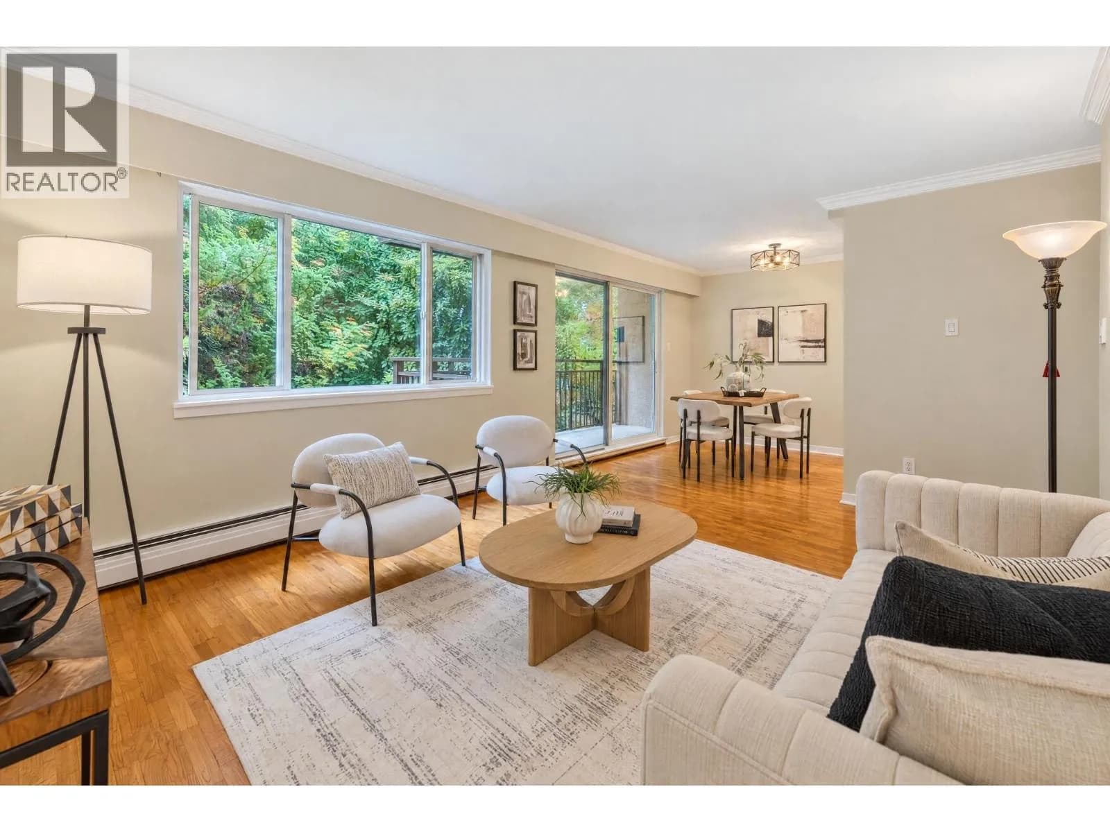 #403 555 W 28TH STREET, North Vancouver, BC photo 2
