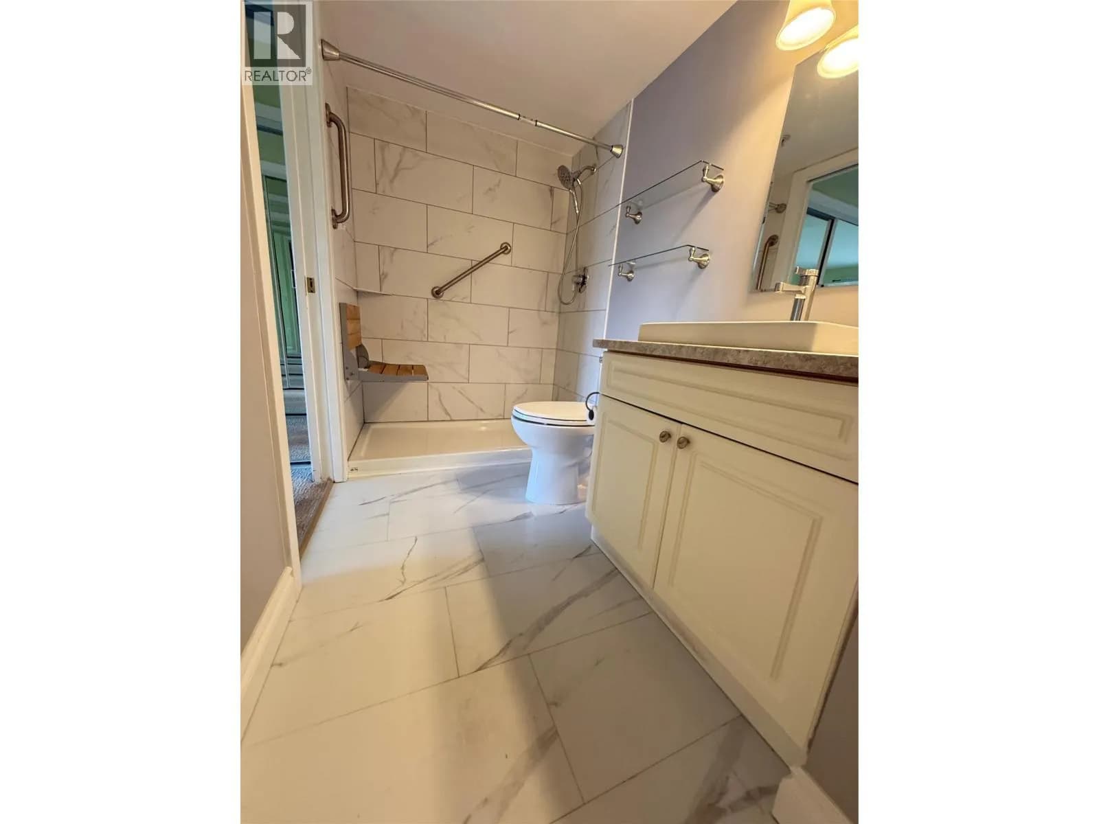 #314 1120 Hugh Allan Drive, Kamloops, BC photo 3