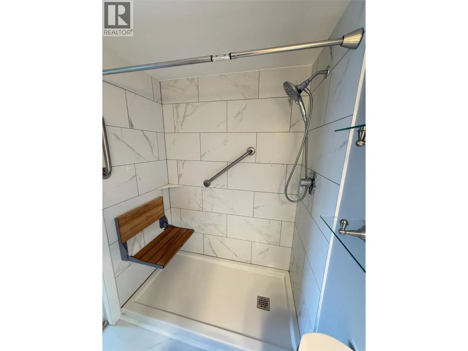 #314 1120 Hugh Allan Drive, Kamloops, BC photo 4