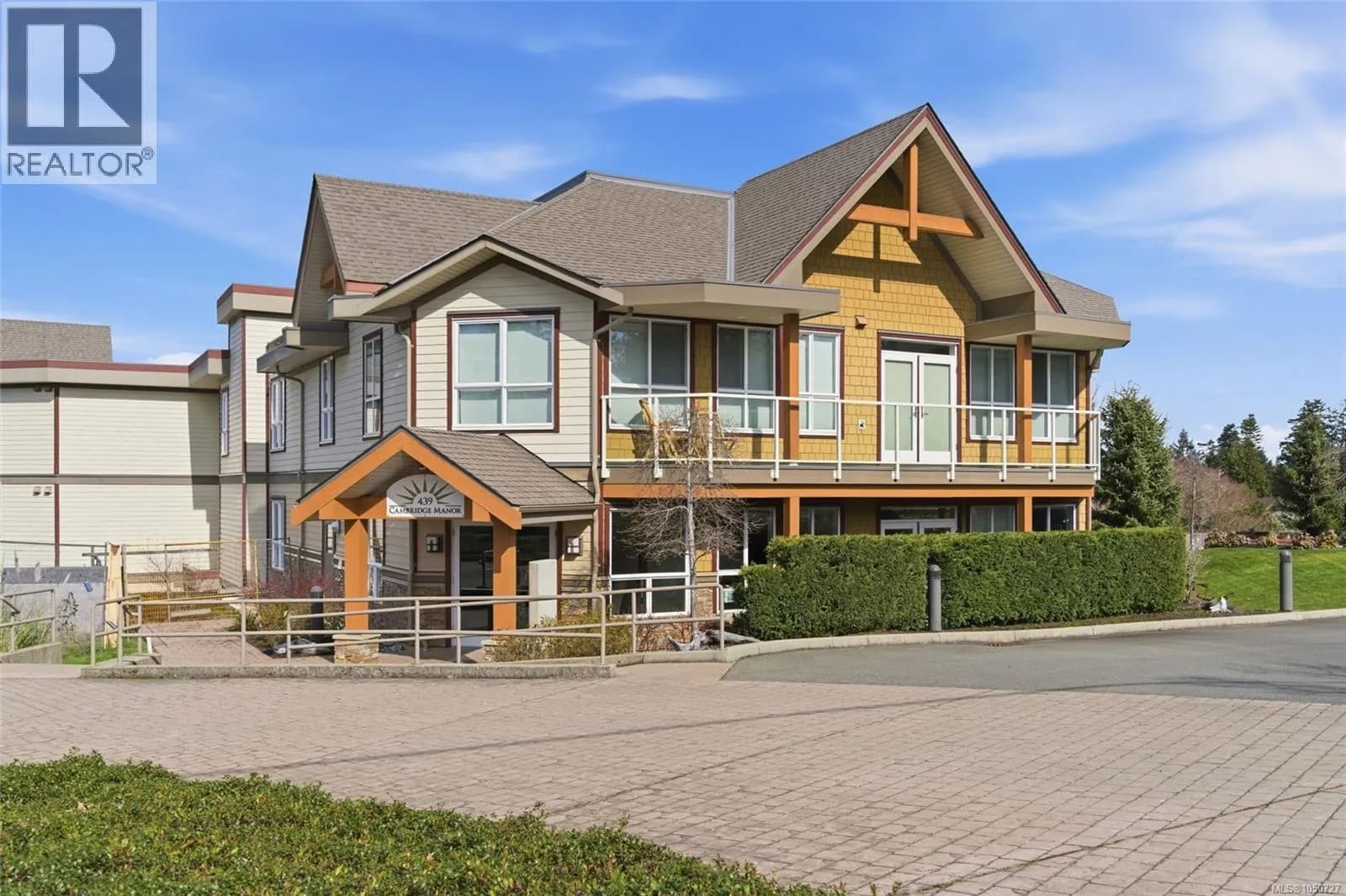 #204 439 College Rd, Qualicum Beach, BC photo 2