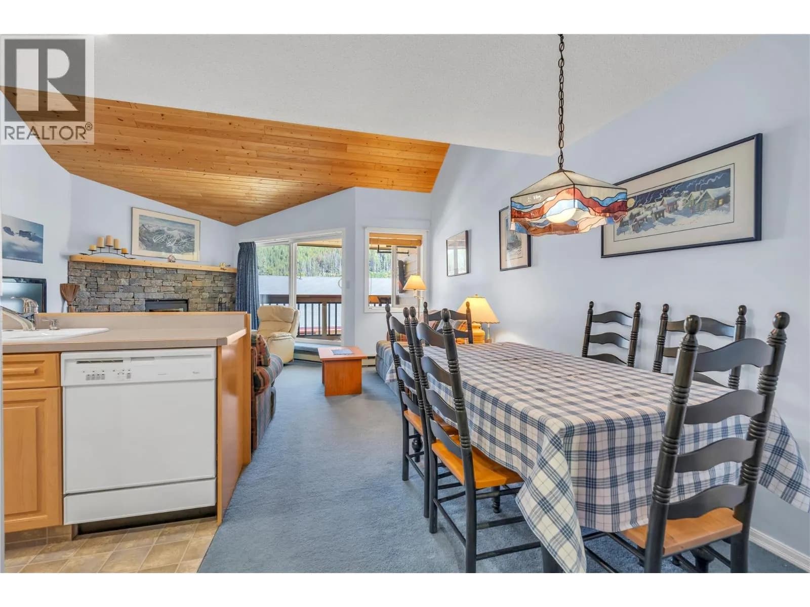 #318 330 Strayhorse Road, Apex Mountain, BC photo 4